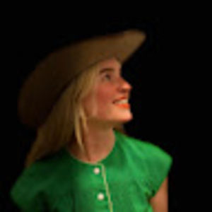 Meet your Posher, April